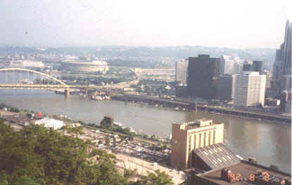 1992 Reunion hotel in lower right corner, Pittsburgh skyline